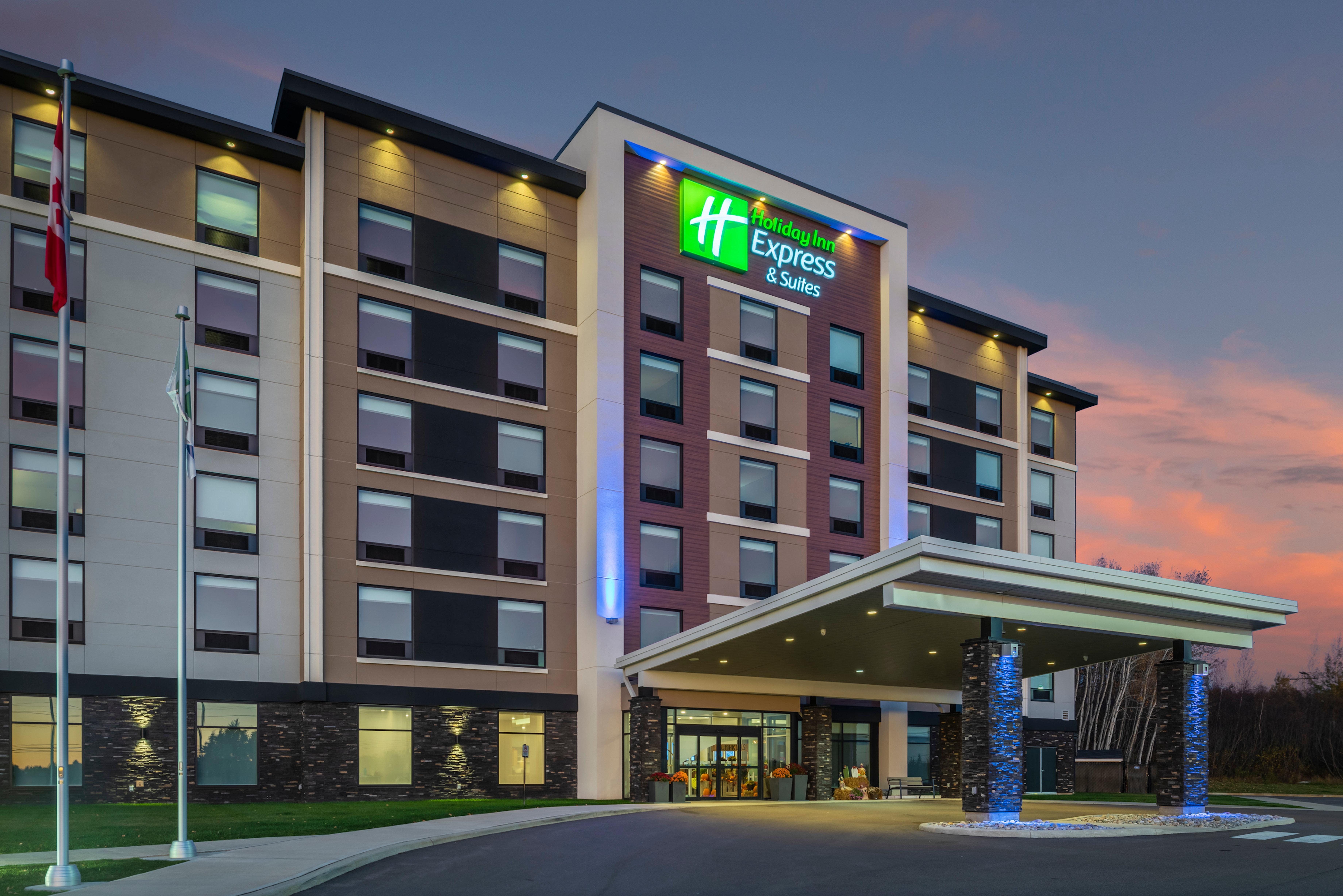 Holiday Inn Express & Suites Moncton By Ihg מראה חיצוני תמונה