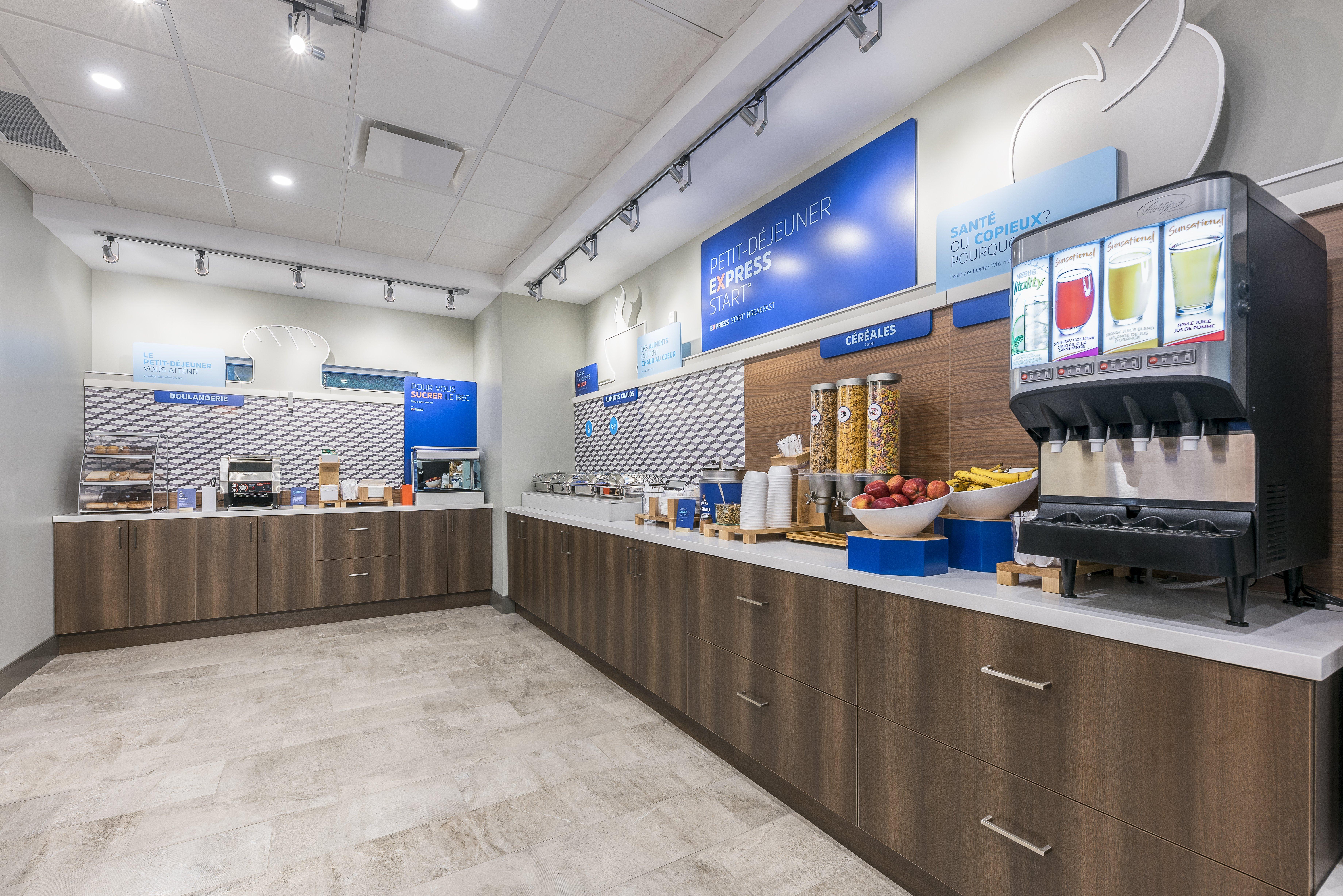 Holiday Inn Express & Suites Moncton By Ihg מראה חיצוני תמונה
