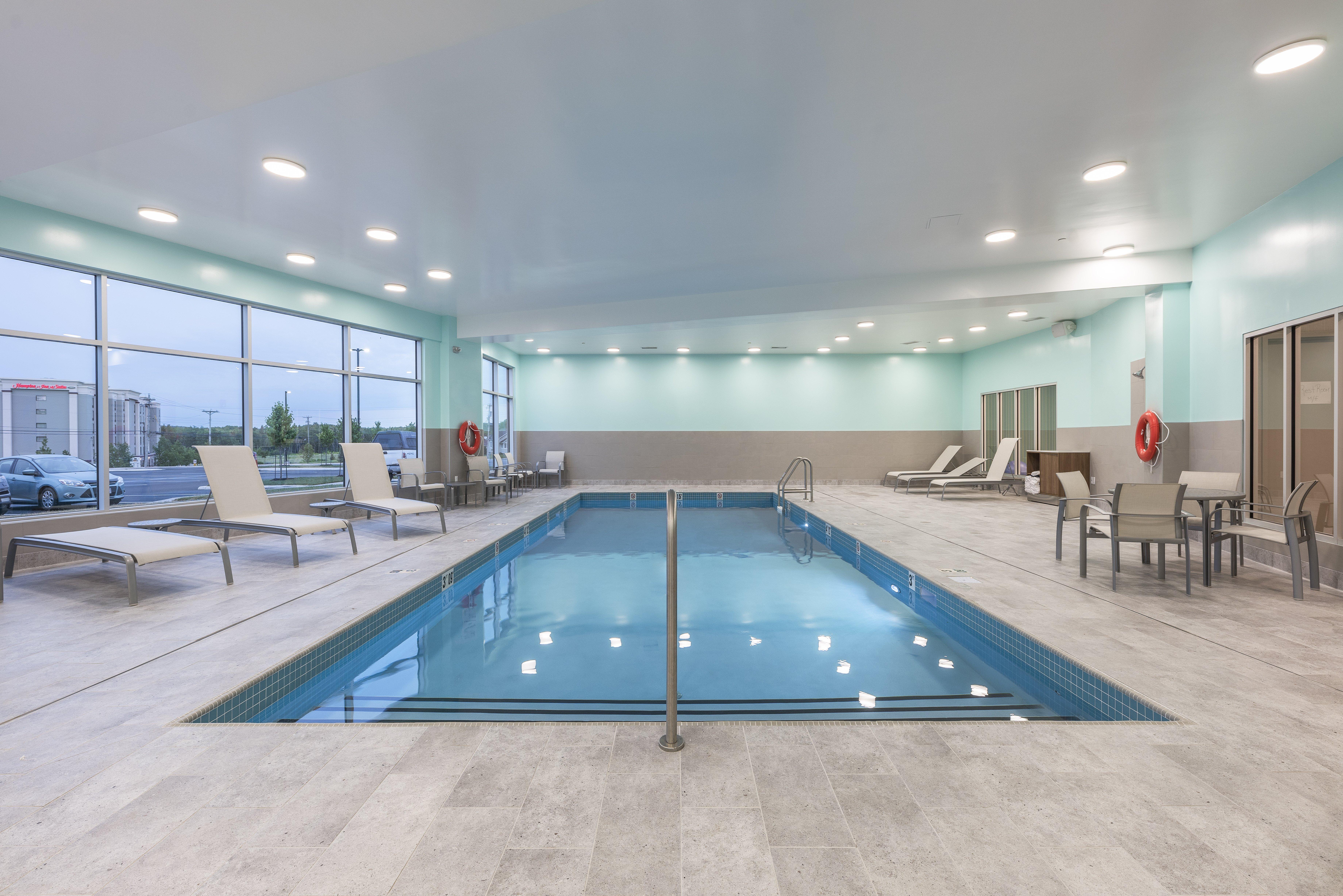 Holiday Inn Express & Suites Moncton By Ihg מראה חיצוני תמונה