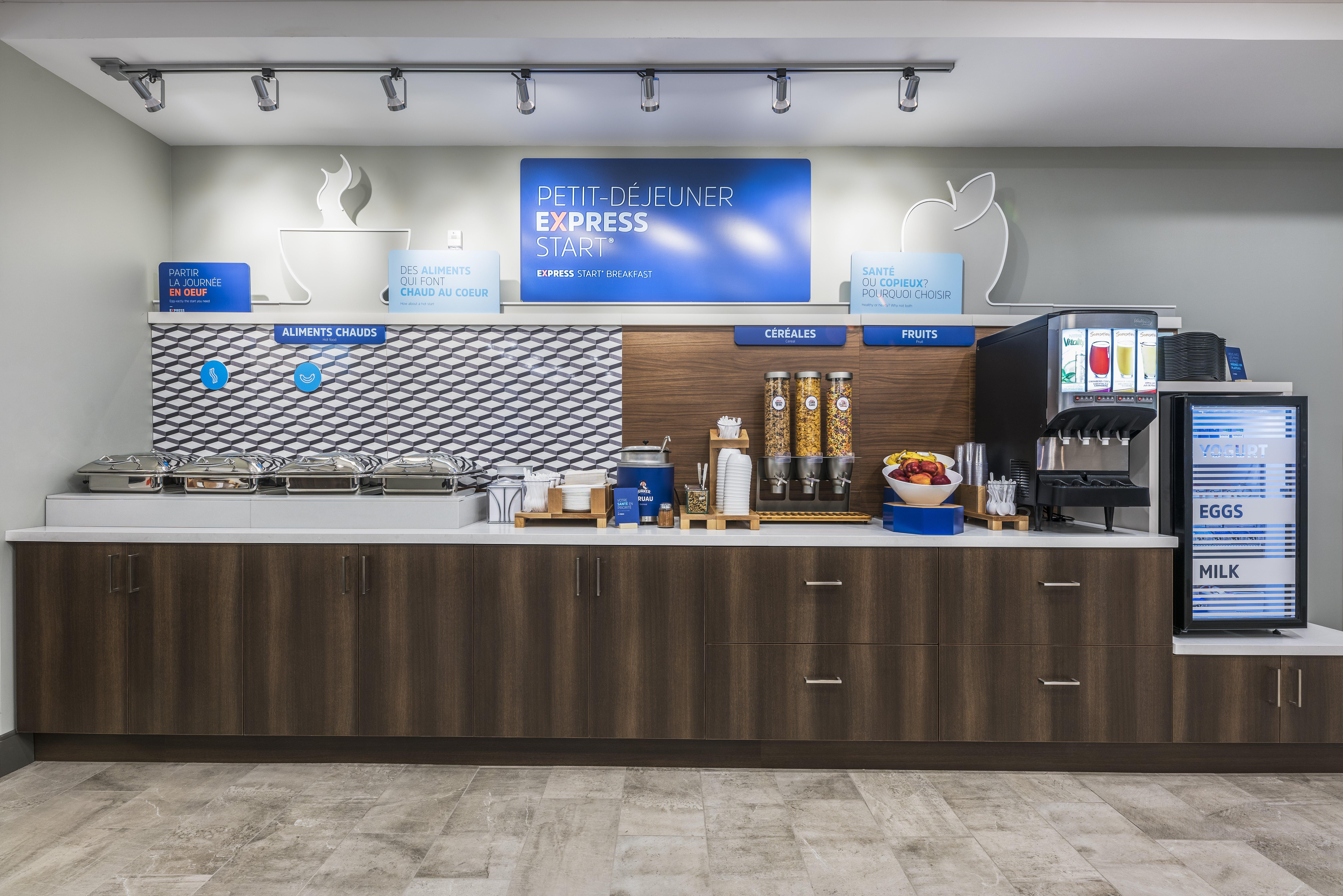 Holiday Inn Express & Suites Moncton By Ihg מראה חיצוני תמונה
